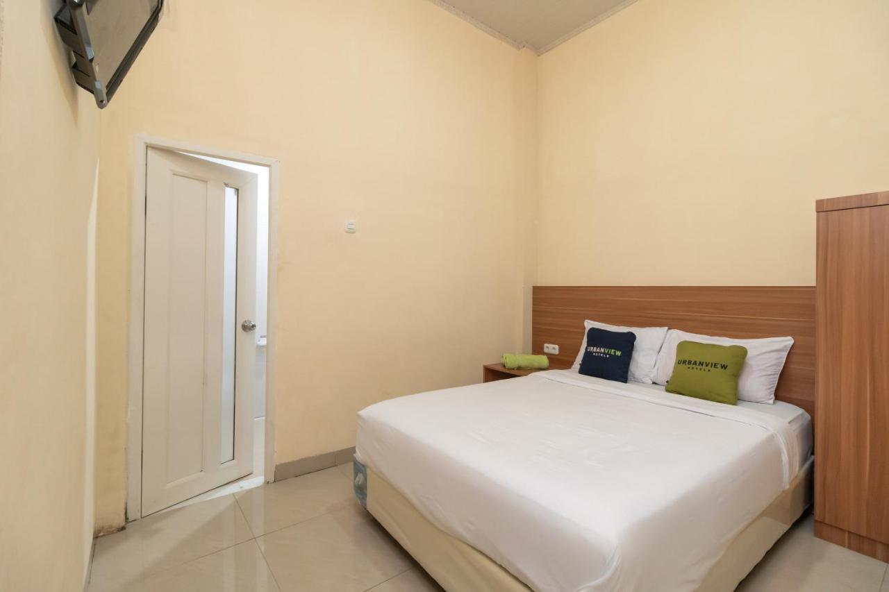Urbanview Hotel Salsabilah Palembang By Reddoorz ภายนอก รูปภาพ