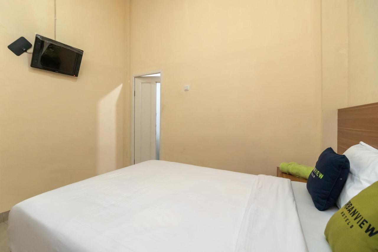 Urbanview Hotel Salsabilah Palembang By Reddoorz ภายนอก รูปภาพ