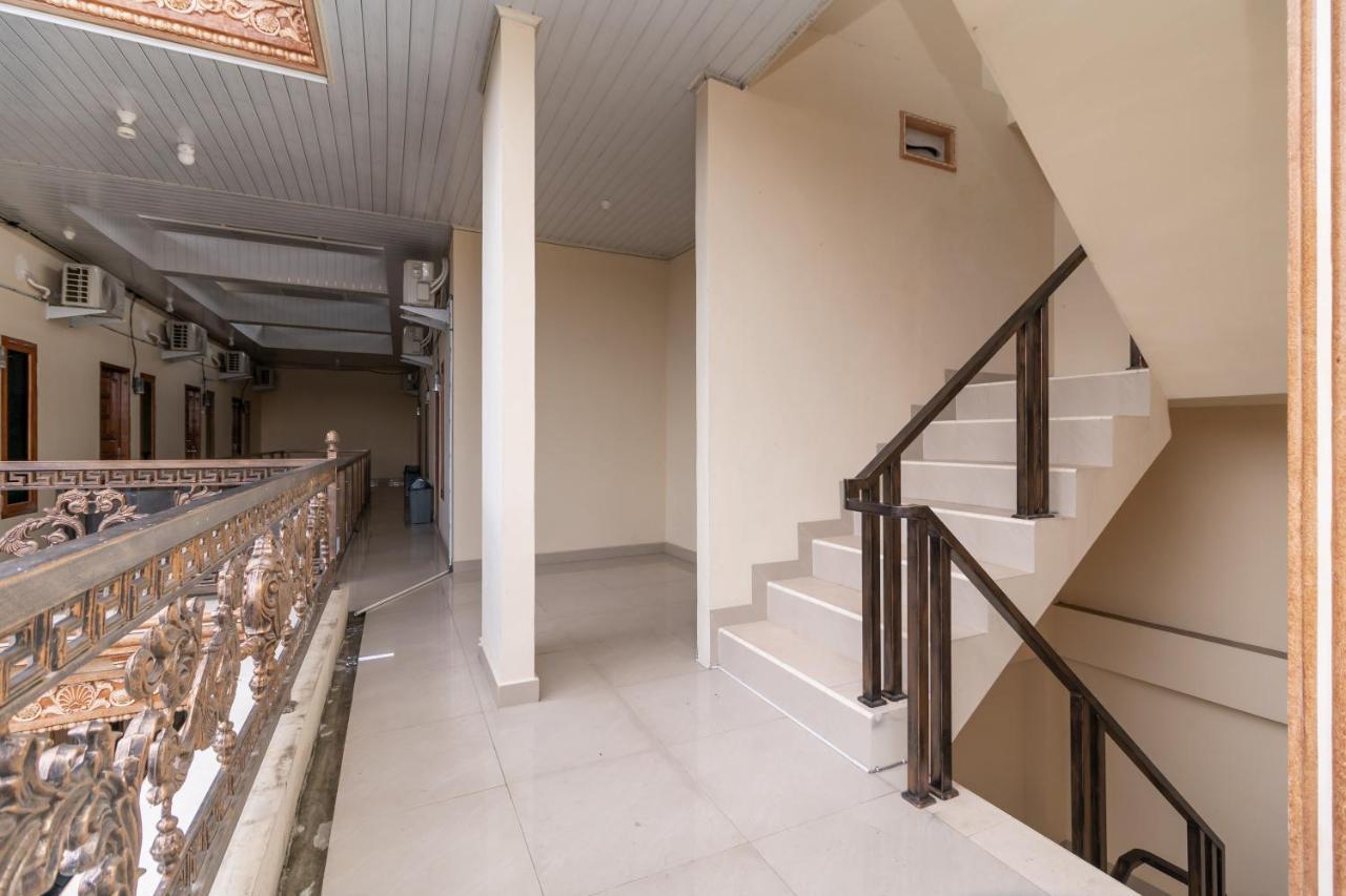 Urbanview Hotel Salsabilah Palembang By Reddoorz ภายนอก รูปภาพ