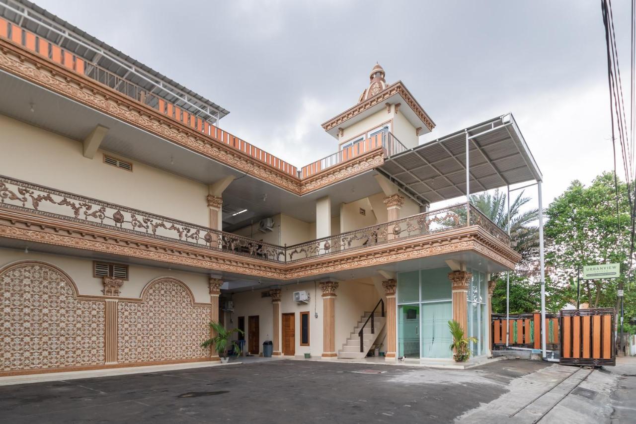 Urbanview Hotel Salsabilah Palembang By Reddoorz ภายนอก รูปภาพ
